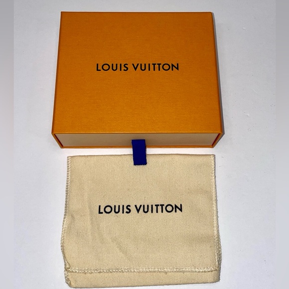 Auth LV Box & Dust Cover - Picture 1 of 4